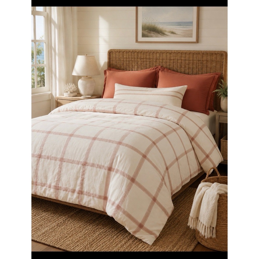 Pottery barn duvet cover. Linen Queen